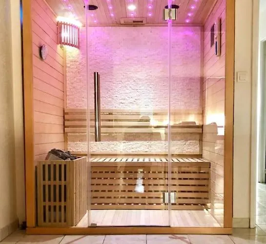 شقة Grand Avec Sauna